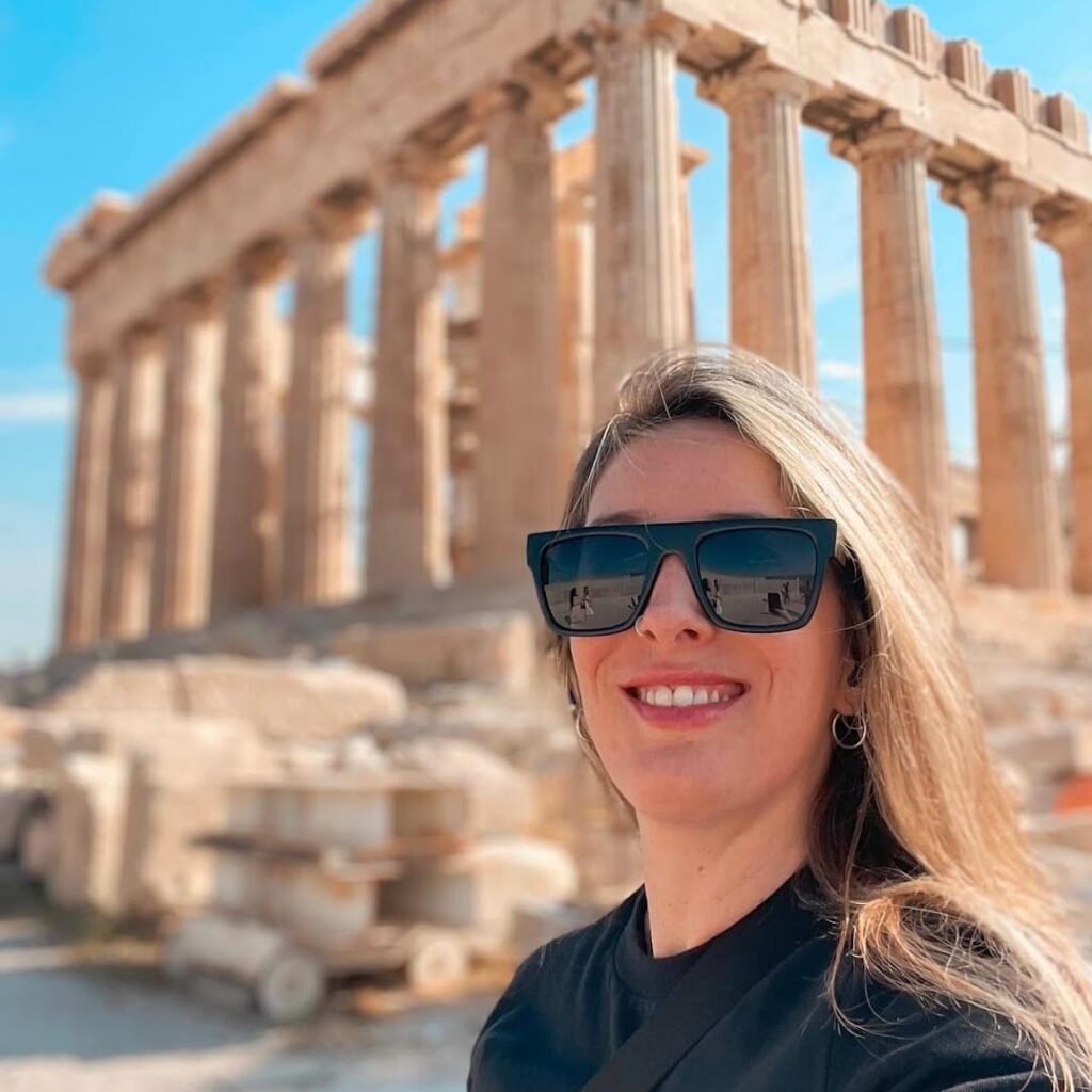 Students visiting the Acropolis in Athens during their dental internship and cultural immersion with Philotimo Med